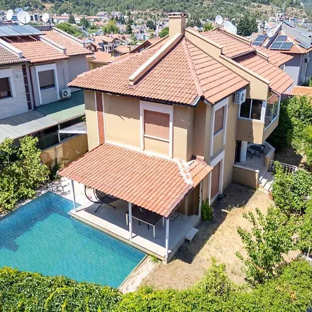 Vilă Oezel Huzurlu Marmaris