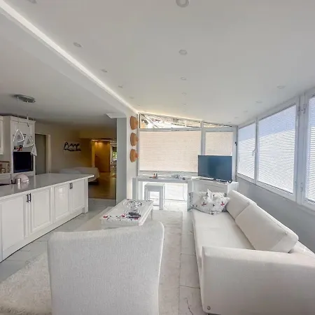 Oezel Huzurlu וילה *