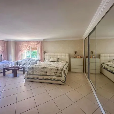 Oezel Huzurlu Villa Marmaris